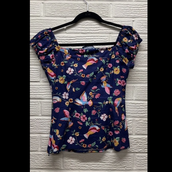 Collectif Tickle Me Picnic Cotton Top in Secret Garden - Picture 3 of 5